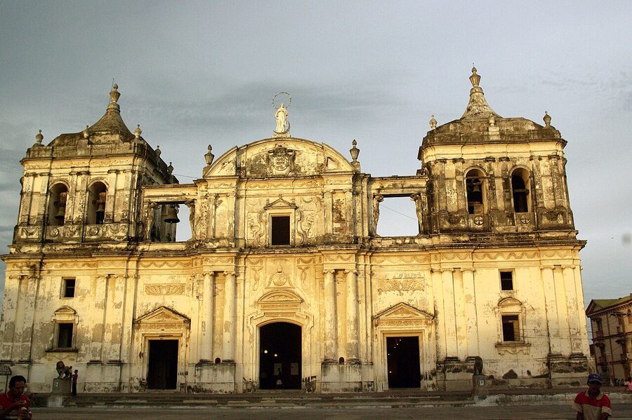 Whitewashed domes on the rooftop of the Catedral de León in Nicaragua